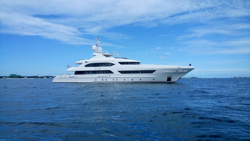 Motor yacht ASYA photographed in the Maldives