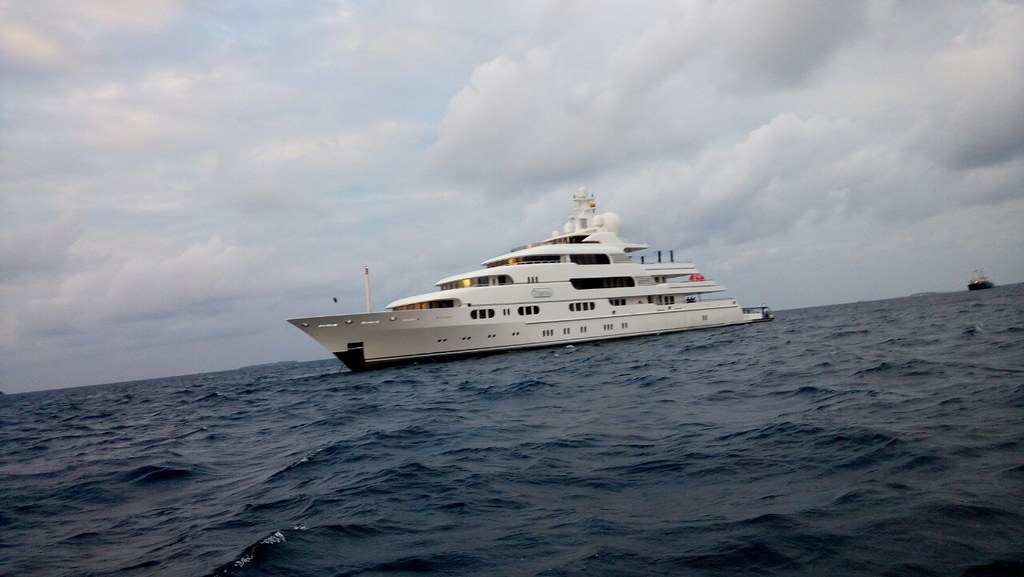 Motor yacht Titania photographed in Maldivian waters